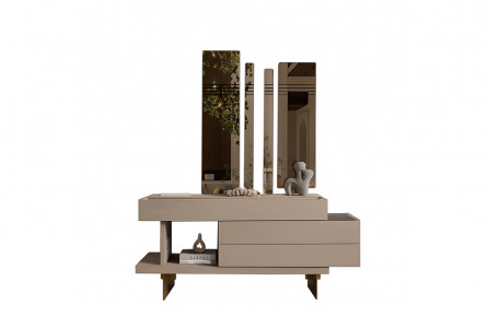 Frida Şifonyer ve Ayna